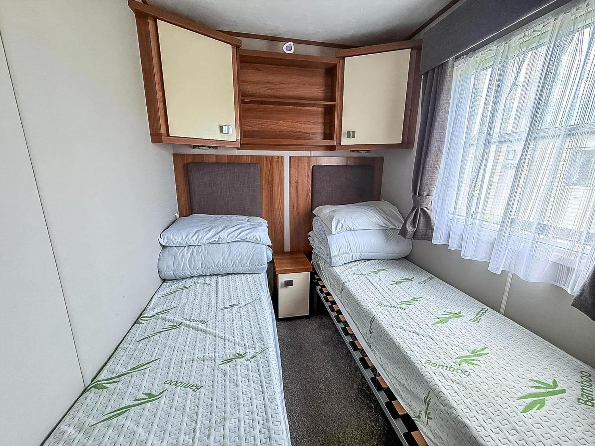 Lovely 8 Berth Caravan At Sunnydale In Lincolnshire Ref 35239S 라우스 외부 사진