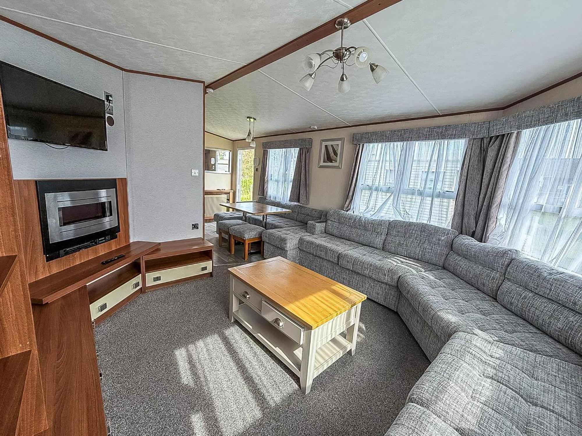 Lovely 8 Berth Caravan At Sunnydale In Lincolnshire Ref 35239S 라우스 외부 사진